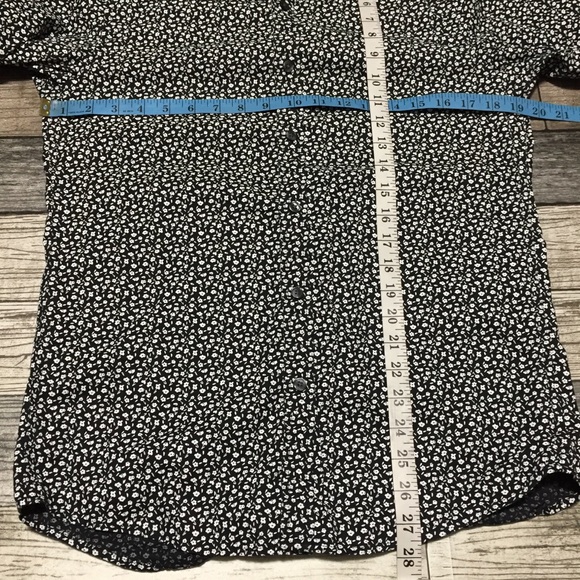 Michael Kors Slim Fit Floral Button Up Shirt Men’s S Black White Stretch - Picture 2 of 8